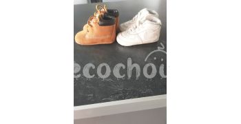 2 paires de chaussure Nike et Timberland taille 16