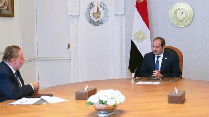 السيسي يتابع أداء البنك المركزي.. احتياطي أجنبي قياسي وتوجيهات بمواصلة خفض التضخم