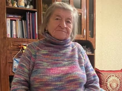 Александр Оробей поздравил с новогодними праздниками ветеранов округа «Макаренко»