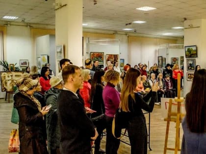 Художники новороссийского народного объединения «Колорит» приняли участие в благотворительной выставке «Россия. Кубань»