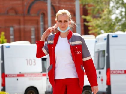 Евгений Наумов и Вера Галушко поздравили медицинских работников с профессиональным праздником