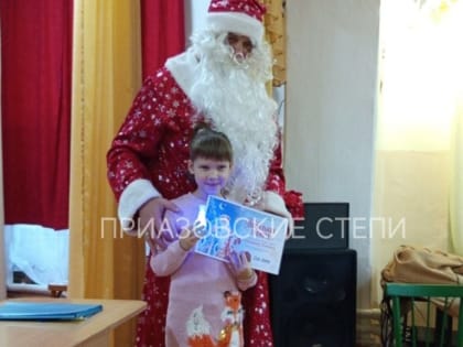 Дед Мороз в Ейске провел сеанс одновременной шахматной игры