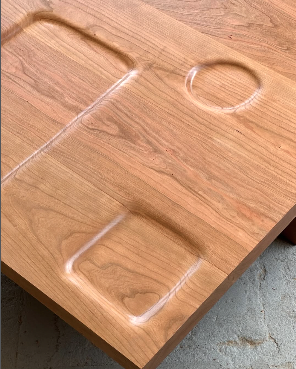 SCATTER TABLE