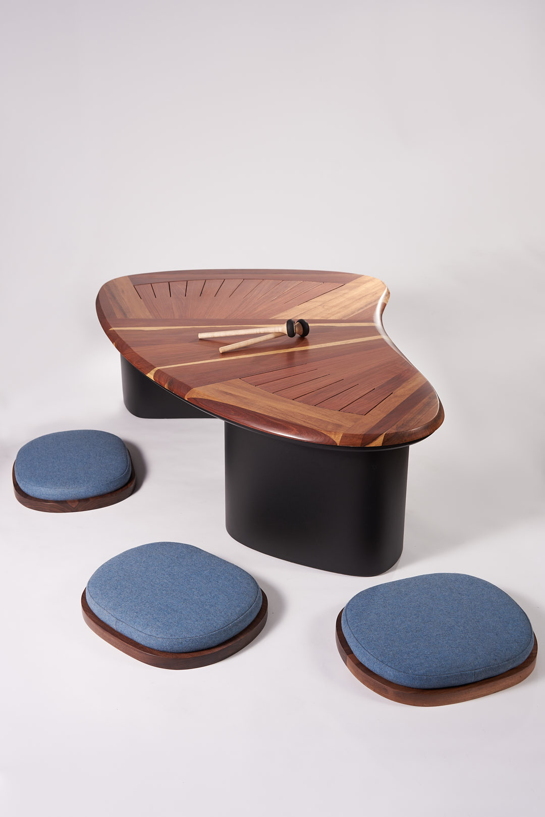 LANGO TABLE — plate 7