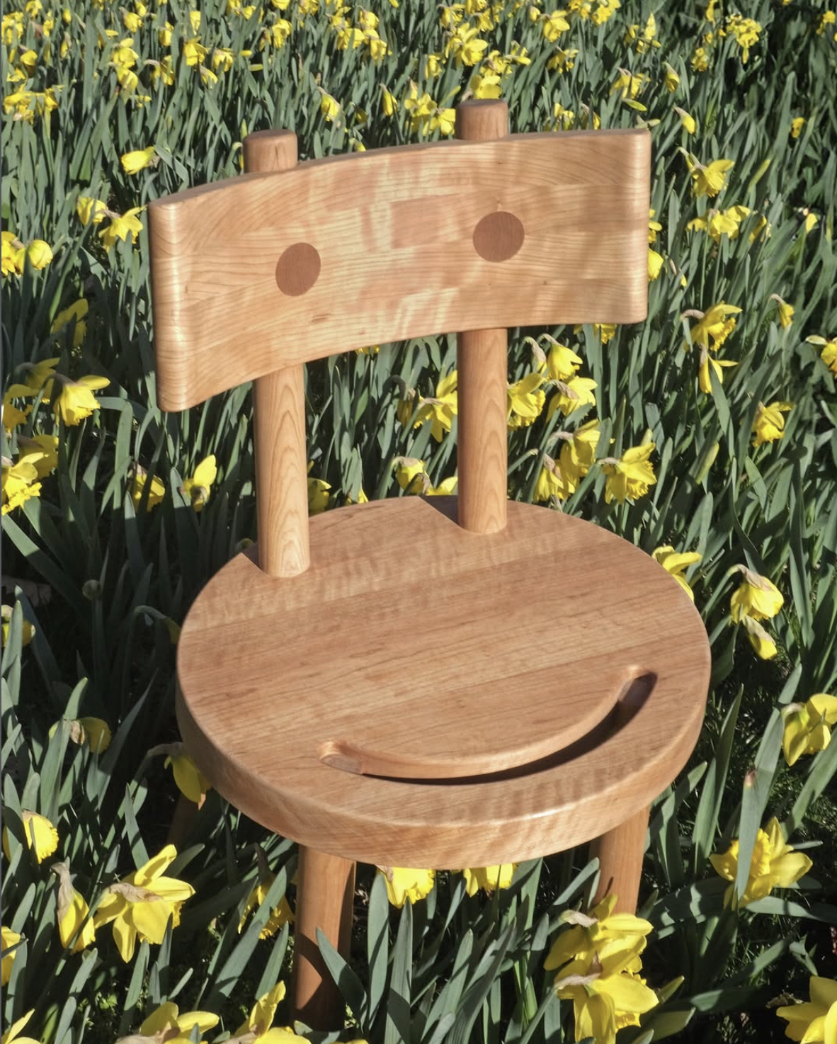 SMILEY CHAIR