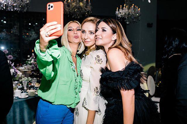 Лера Кудрявцева и Дмитрий Песков отдохнули на роскошной вечеринке