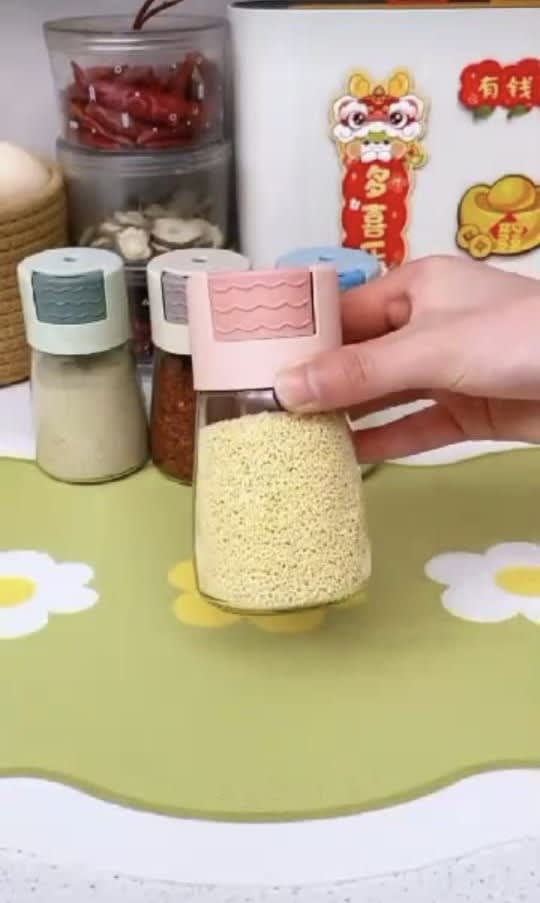 Spice bottle