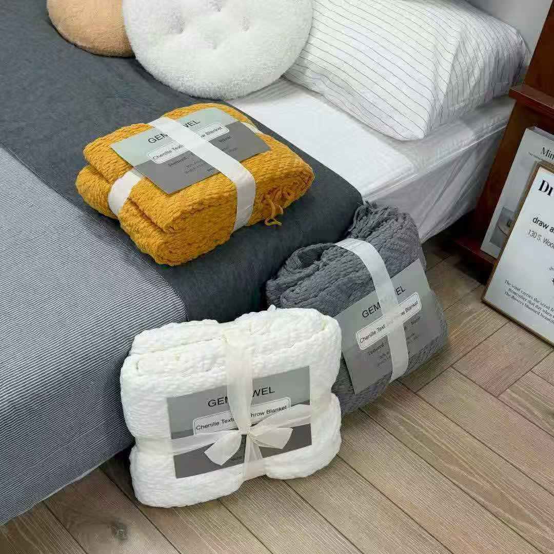 Throw blanket