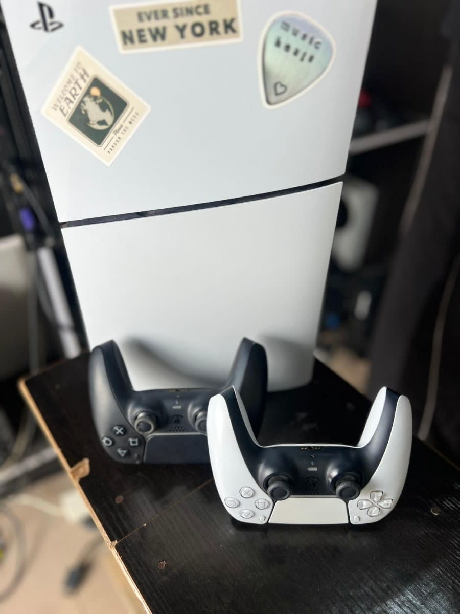 PlayStation 5 slim standard