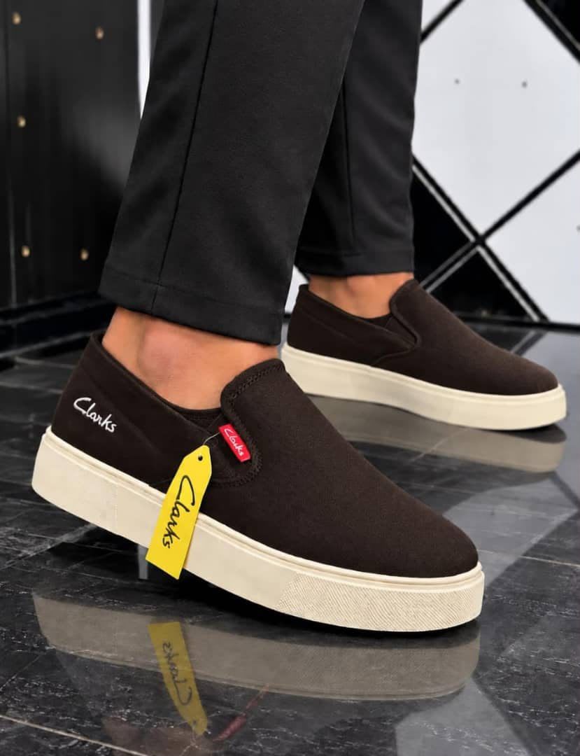 Men sleek slip-on shoes