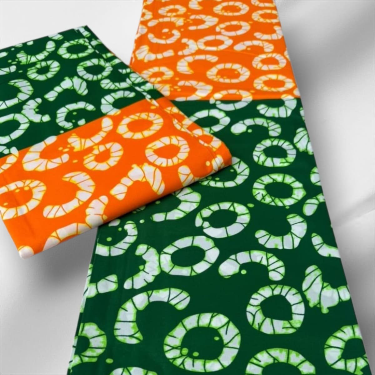 Vibrant two-patterned fabric (Small)