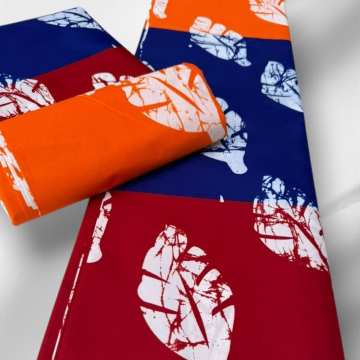 Vibrant three-patterned fabric (Small)