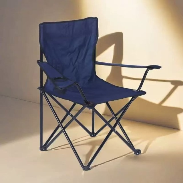 Foldable camp chair