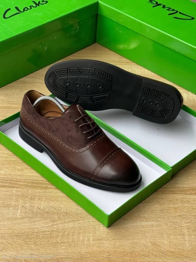 Suede panel and classic brogue detailed shoes