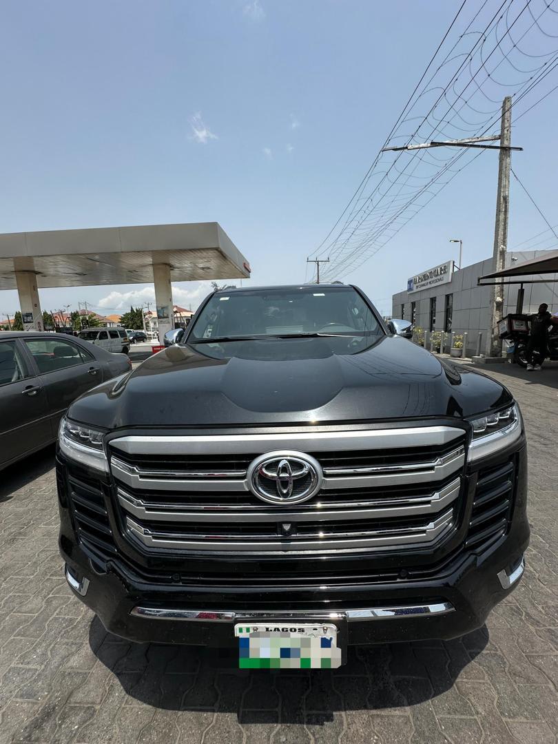 Direct land cruiser 2023