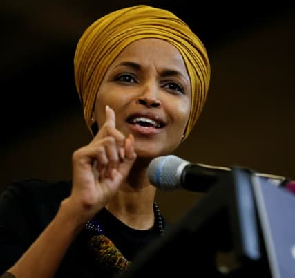 Trump Escalates Criticism of Ilhan Omar While Aboard Air Force One