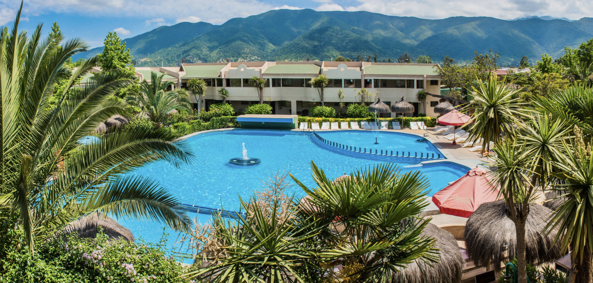 Piscina Cerro Castillo