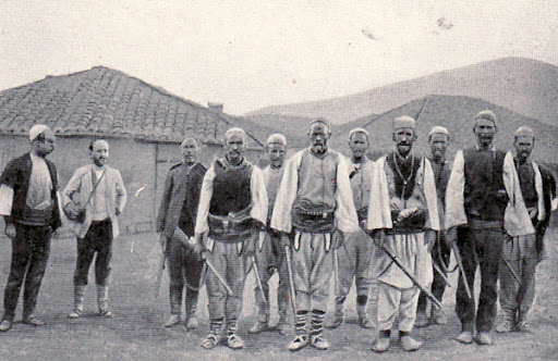 Fistarët shqiptarë në Kukës - Foto: Gabriel Louis-Jaray, 1912.