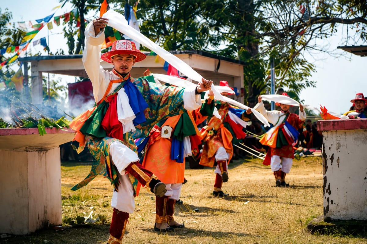 Lingdro, the sacred dance of King Gesar, at Dundul Raptenling Monastery