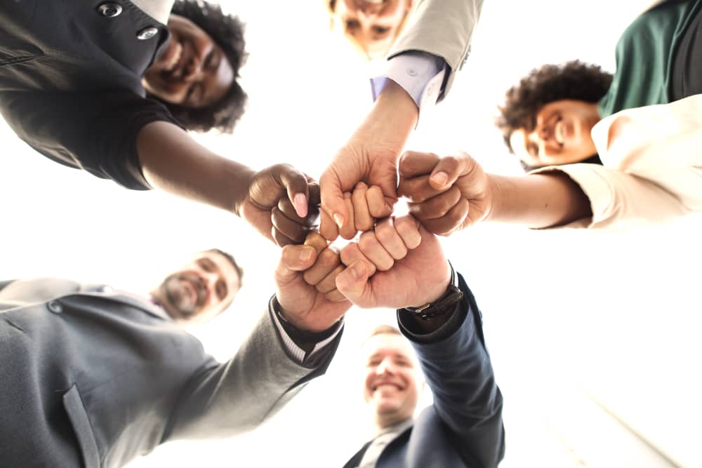 successful-happy-business-team