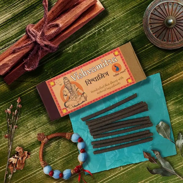 “Vishwamitra” Hand rolled dhoop with natural herbs, resins and flowers