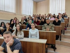 Серия встреч студентов в педагогическом институте