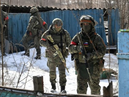 В Брянской области нескольких человек взяли в заложники в магазине