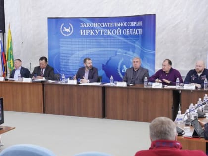 В Иркутской области разработают единый механизм обеспечения жителей дровами