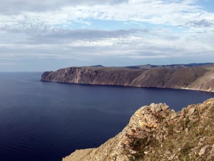 Путин поручил установить запрет на сброс неочищенных сточных вод в Байкал