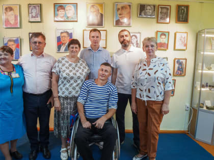 Выставку художника Михаила Игумнова помогут организовать в Иркутске депутаты ЗакСобрания