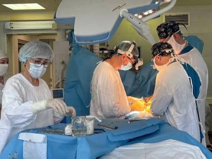 В Иркутске кардиохирурги провели младенцу редкую операцию на сердце