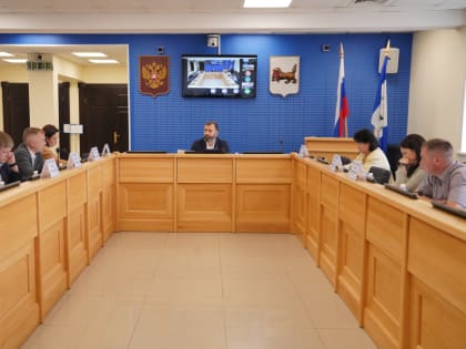 Депутаты ЗС предложили организовать выездную работу специалистов МФЦ в отдаленных территориях