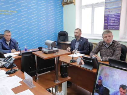 Вопрос обеспечения муниципалитетов топливом обсудили на заседании КЧС с участием депутатов Заксобрания