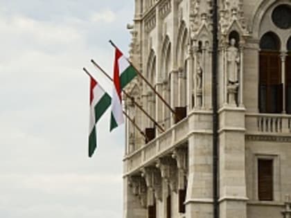 Премьер Венгрии: НАТО ждут проблемы при успехе России на Украине