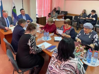 Мэр Иркутска Руслан Болотов обсудил с активистами развитие Свердловского округа