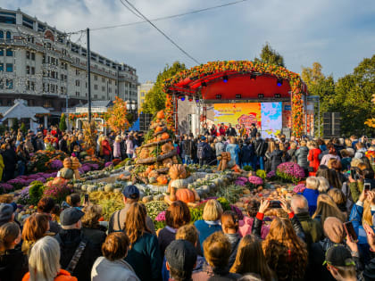 Депутаты Заксобрания приняли участие в работе агропромышленной недели в Москве