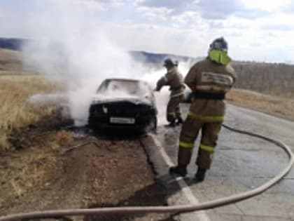 В Усольском районе загорелась "Волга"