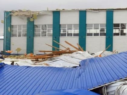 В селах Алтайского края 8 марта ветер сносил крыши зданий