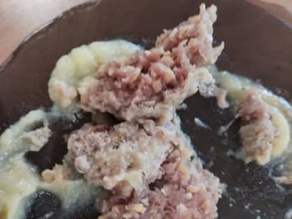 В Бурятии школьникам на обед дали котлеты из полусырого фарша