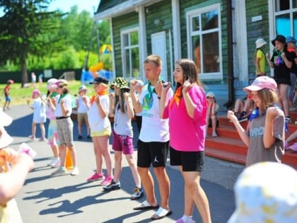 Спортивные и интеллектуальные мероприятия организованы для детей, отдыхающих в лагере «Лосенок»