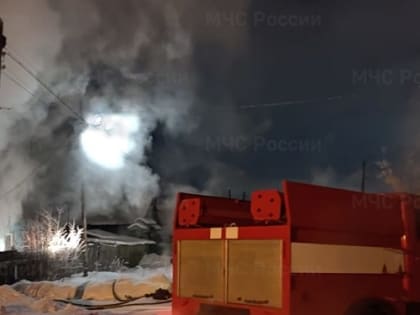 Два человека погибли при пожаре в поселке Мегет