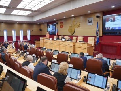 Депутаты ЗС рассмотрели проект бюджета области на совместном заседании комитетов и комиссий