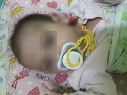 Трехмесячную малышку оставили в подъезде Тайшета: история подкидыша – фейк, "нашедшая" ребенка сама забрала ее у бабушки