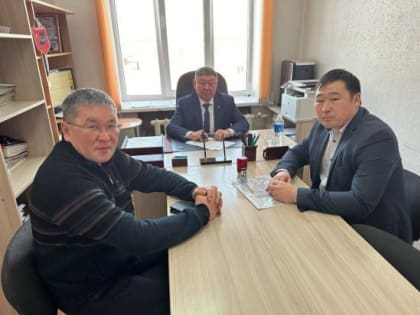 Областные депутаты провели приёмы граждан на территориях Прибайкалья