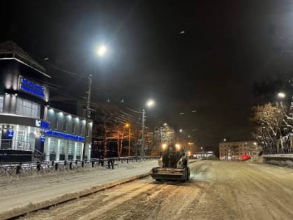 Усиление работы по вывозу снега в Иркутске