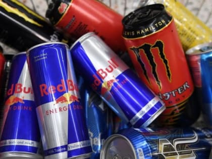 В Думу внесли законопроект о запрете продажи энергетических напитков несовершеннолетним