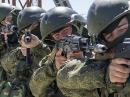 В двух военных округах сменились командующие