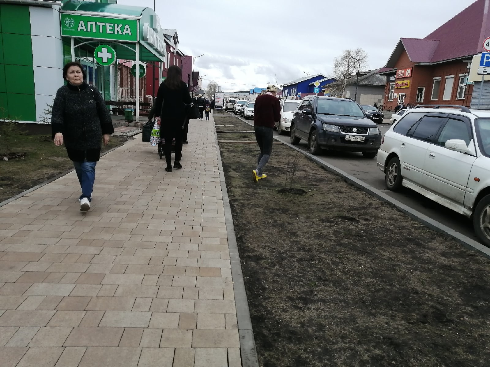 Камеры города тулуна. Жители Омска на улицах. Улица Островского город Тулун. Ленина 22 г. Тулун.