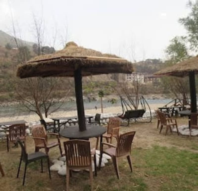 Damchen Resort