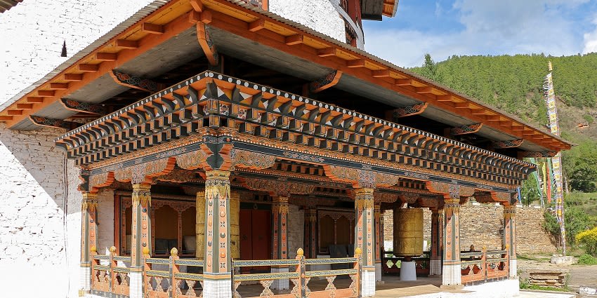 Phobjikha Valley Guide: Bhutan's Glacial Valley of Black-Necked Cranes